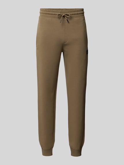 HUGO Relaxed Fit Sweatpants mit Label-Badge Hellbraun 2