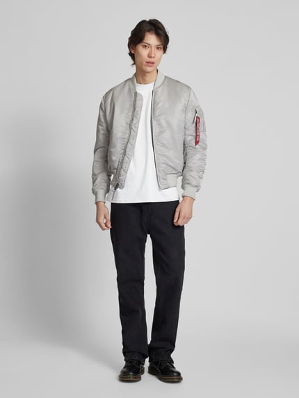 Alpha Industries T-Shirt mit Label-Patch Modell 'LOGO' Hellgrau 1