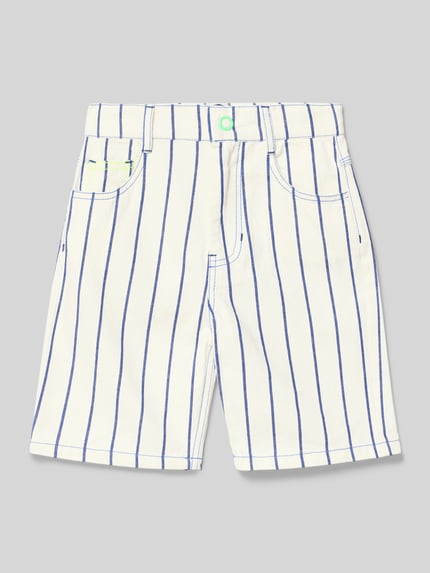 Productfoto, Shorts met achterzakken en stitching van BILLIEBLUSH, puur katoen, regular fit, steekzakken, bandwijdte maat 116: 29 cm, binnenbeenlengte 15 cm.