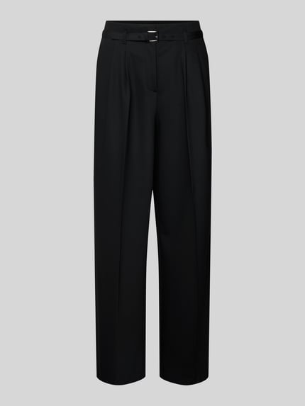 Produktfoto, Stoffhose mit Gesäßtaschen von More & More in Schwarz, lockerer Schnitt, Stoffgürtel, Material-Mix mit Viskose-Anteil