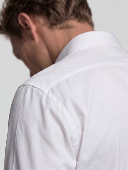 BOSS Slim Fit Businesshemd mit Kentkragen Weiss 3