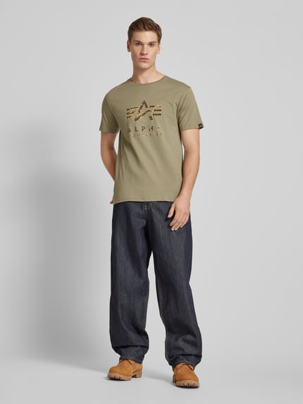 Alpha Industries T-shirt z nadrukiem z logo Oliwkowy 1