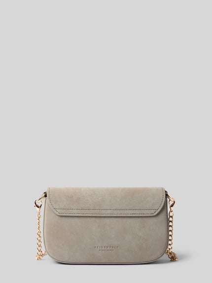 Produktfoto, beige Dames Crossbody Bag mit structuurpatroon Model 'Vanja' van Seidenfelt, schouderband met kettinglook, Hoofdvak met overslag, Breedte 18 cm, Lengte 12 cm, Diepte 5 cm, bandlengte: 120 cm
