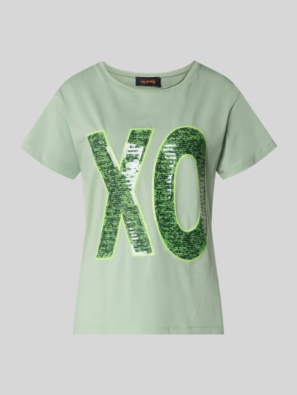 Produktfoto, T-Shirt mit Paillettenbesatz von miss goodlife in Pastellgrün mit großem XO in grünen Pailletten, Rundhalsausschnitt, gerader Schnitt, Baumwoll-Elasthan-Mix