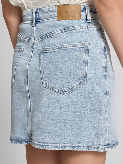 VERO MODA Spódnica jeansowa o kroju regular fit z 5 kieszeniami model ‘TESSA’ Jeansowy niebieski 3