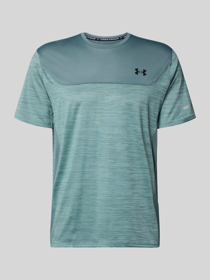 Produktfoto, Funktionsshirt mit Logo und Rundhalsausschnitt von Under Armour, Material-Mix mit Stretch-Anteil, Regular-Fit, Herren, mintgrün, Rückenlänge bei Größe M 71 cm, glatte Oberfläche, dezente Streifenstruktur