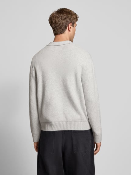JACK & JONES Sweter z dzianiny z dekoltem w serek model ‘COVER’ Jasnoszary melanż 5