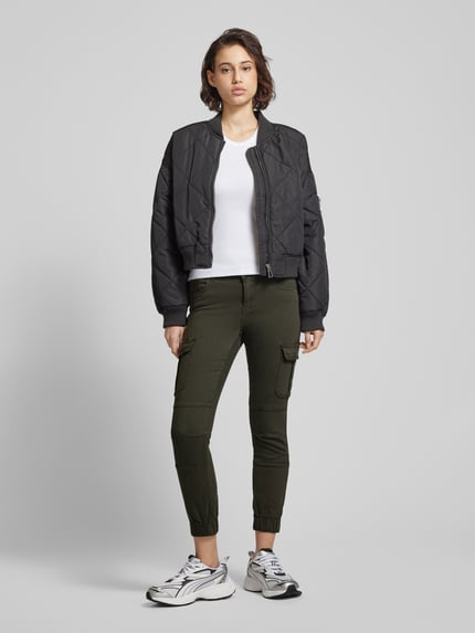 ONLY Regular Fit Cargohose mit Cargotaschen Oliv 1