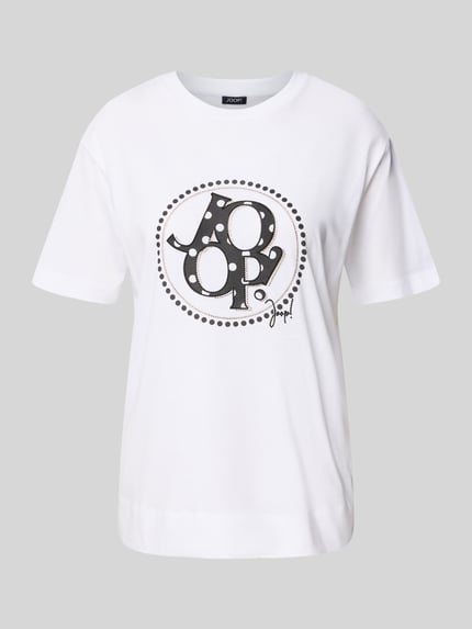 Produktfoto, weißes Damen T-Shirt mit Ziersteinbesatz Modell 'Tammi' von JOOP!, reine Baumwolle, Regular-Fit, Rundhalsausschnitt, Label-Detail