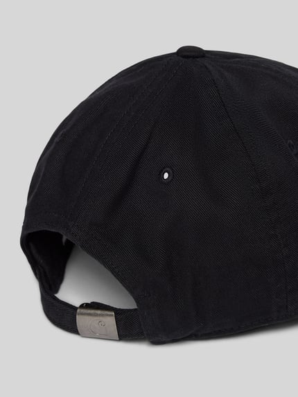 Produktfoto, czarna czapka z daszkiem Base Cap mit Logo-Stitching Modell 'Madison' von Carhartt Work In Progress z bawełny, regulowane zapięcie, wyhaftowane logo