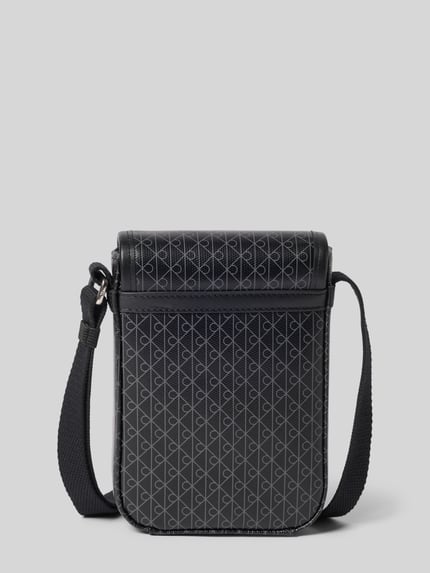 Produktfoto, Handytasche mit Allover-Muster Modell 'EMBLEM AOP' von CK Calvin Klein für Herren, graue und schwarze Farben, Optik:Allover-Muster