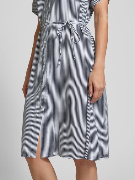 VILA Hemdblusenkleid aus Viskose mit Taillenband Modell 'Viragna' Marine 3