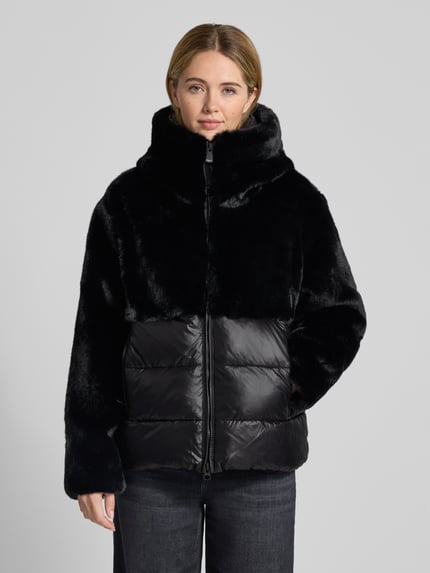 Blauer USA Steppjacke mit Kunstfellbesatz Modell 'FANEVIL' Black 4
