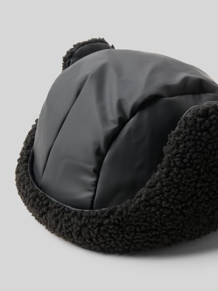 Rains Muts met voering van teddybont, model 'Fleece Trapper' Zwart - 2