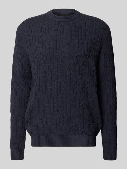 Productfoto, Strickpullover aus Baumwoll-Woll-Mix mit Zopfmuster van Fynch-Hatton in regular fit, ronde hals, blauwe kleur, katoenen-wolmix, zichtbare structuur, context: herentrui, ruglengte maat M 74 cm, mouwlengte maat M 72 cm