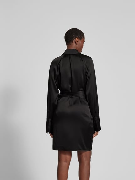 Filippa K Knie-lange jurk met tailleriem Zwart - 5