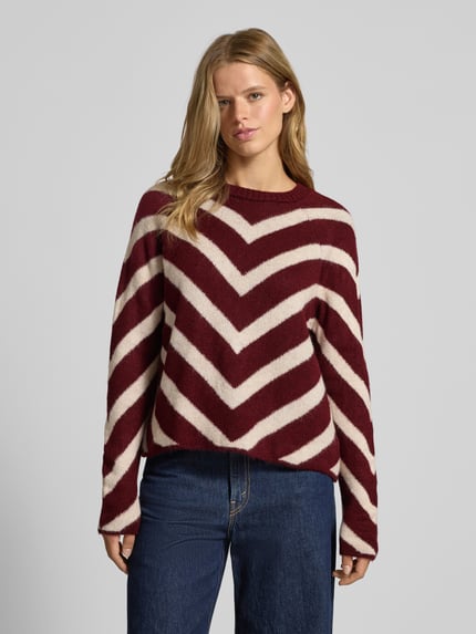 ONLY Sweter z dzianiny o kroju regular fit ze wzorem w paski model ‘ELIZA’ Bordowy 4
