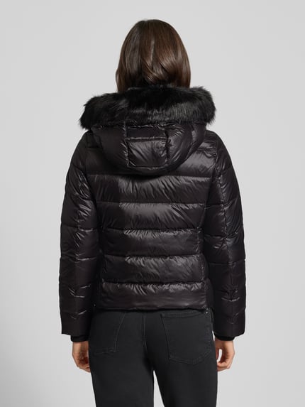 Tommy Hilfiger Slim Fit Daunenjacke in glänzender Optik BLACK 5
