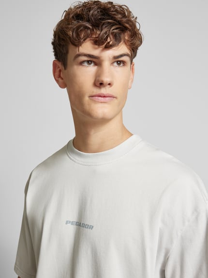 PEGADOR Oversized T-Shirt mit Label-Print Hellgrau 3