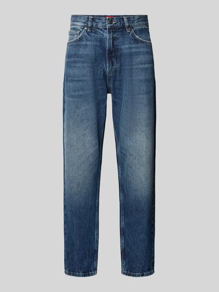 Produktfoto, Relaxed Fit Jeans uit puur katoen Model 'HUGO 838' van HUGO, heren, denimlook, effen kleuren, 5-pocketmodel, labelpatch, labelstitching, labelapplicatie, label in reliëf, riemlussen, knoop en ritssluiting.