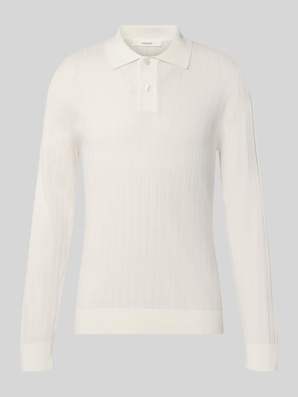 Produktfoto, kremowa koszulka polo z długim rękawem, pionowe prążki, tekstura dzianiny, Regular Fit Poloshirt aus reiner Baumwolle Modell 'TORINO' von Selected, Herren Poloshirt von Selected