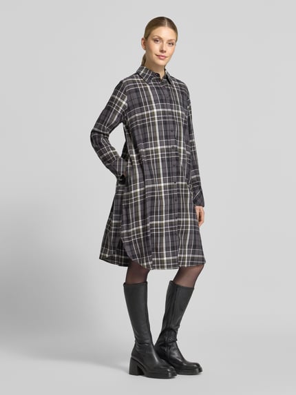 s.Oliver RED LABEL Knielanges Kleid mit durchgehender Knopfleiste Mittelgrau 1