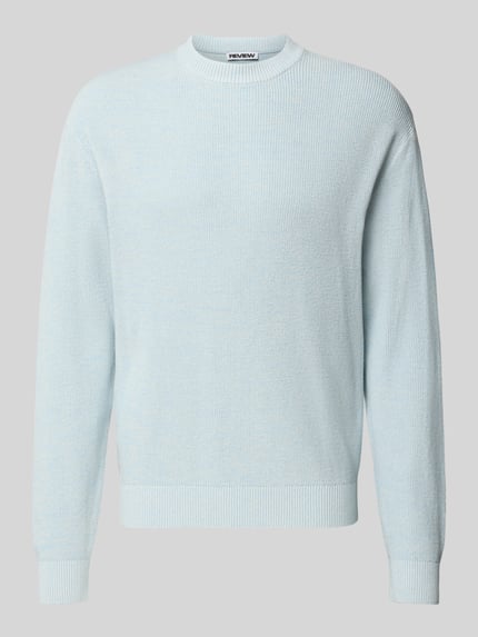 Produktfoto, Regular Fit Strickpullover aus reiner Baumwolle von REVIEW in Hellblau mit Rundhalsausschnitt und elastischen Abschlüssen, feine Struktur