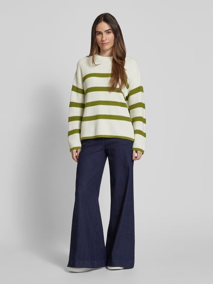 Selected Gebreide pullover met extra brede schouders, model 'BLOOMIE' Olijfgroen - 1