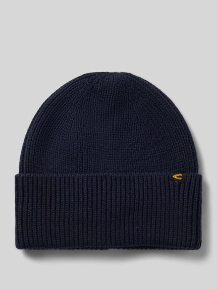 Produktfoto, Beanie mit breitem Umschlag und Label-Detail van camel active, donkerblauw, grof gebreide textuur, Mix van katoen en kasjmier, klassiek model