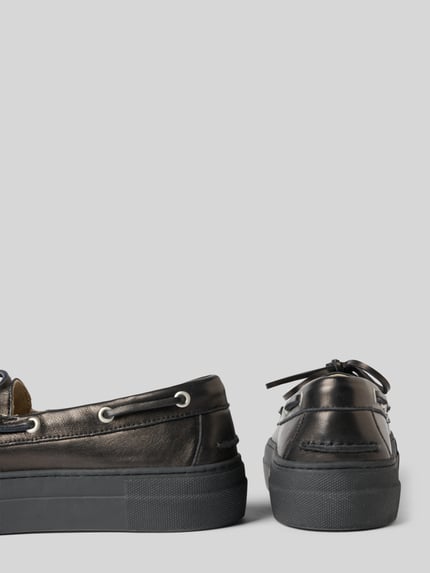 Produktfoto, Loafers mit Gummisohle Modell 'CPH177' von Copenhagen z zaokrąglonym noskiem, sznurowane, czarna podeszwa, skóra, damskie