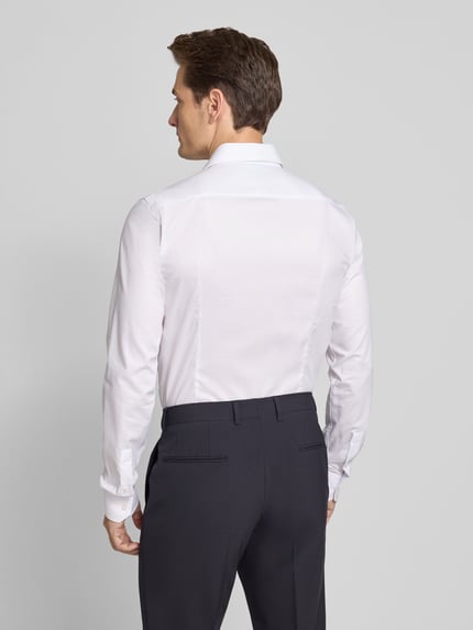 BOSS Slim Fit Businesshemd mit extra langem Arm Modell 'HANK' Weiss 5