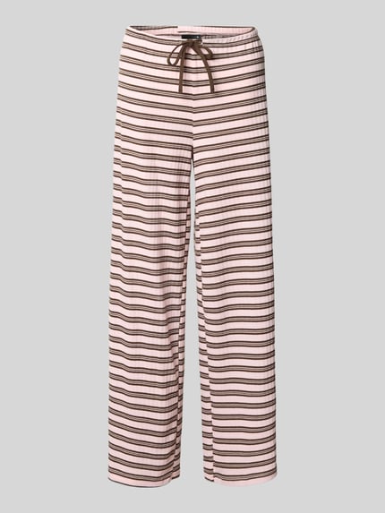 Produktfoto, Lounge-Hose mit Streifenmuster von Gina Tricot in Rosa und Braun, elastischer Bund, Relaxed Fit, Material-Mix mit Viskose-Anteil, Damenmode
