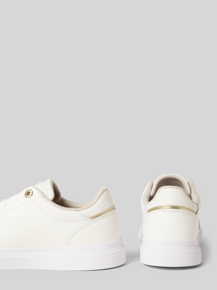 Produktfoto, Low Top Sneaker aus reinem Rindsleder von Tommy Hilfiger, Optik: Unifarben, Schuhspitze: Rund, Absatzform: Flach, Logo-Detail, Schnürung, Materialverarbeitung: Glattleder, Material: echtes Rindsleder