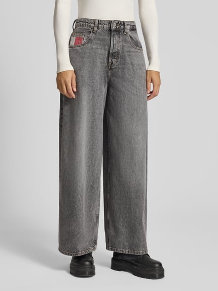 Tommy Jeans Loose Fit Jeans aus reiner Baumwolle Modell 'CHARLIE' Mittelgrau 4