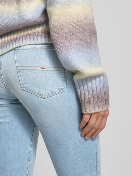 Tommy Jeans Skinny Fit Jeans im 5-Pocket-Design Modell 'NORA' Hellblau 3
