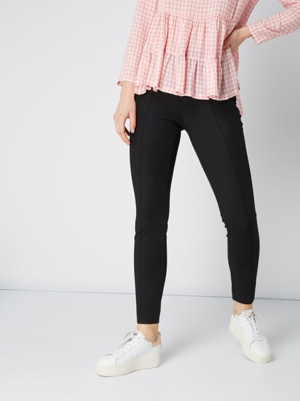 someday. Spodnie z materiału o kroju skinny fit z wszytym kantem Czarny 3