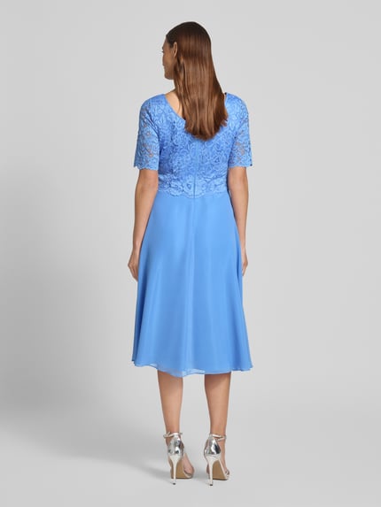 Vera Mont Knie-lange Cocktailjurk met kant en ronde hals Lichtblauw - 5