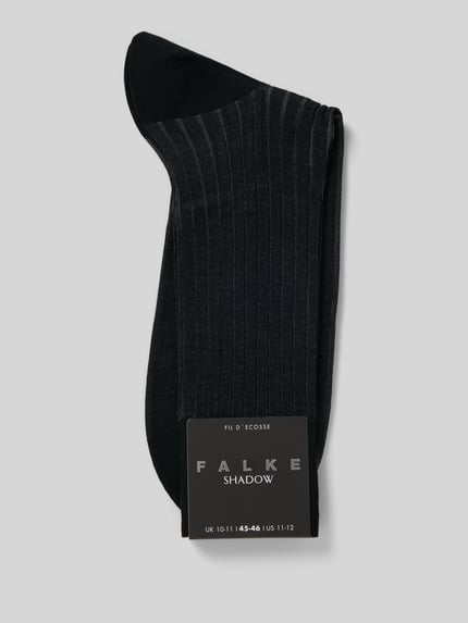 Produktfoto, Socken aus reiner Baumwolle Modell 'Shadow' von Falke, wadenlang, zweifarbige Rippstruktur, verstärkte Belastungszonen, Komfortbund