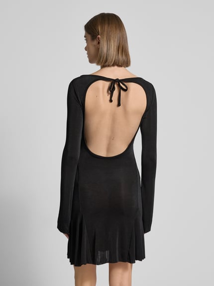 REVIEW Minikleid mit U-Boot-Ausschnitt Black 5