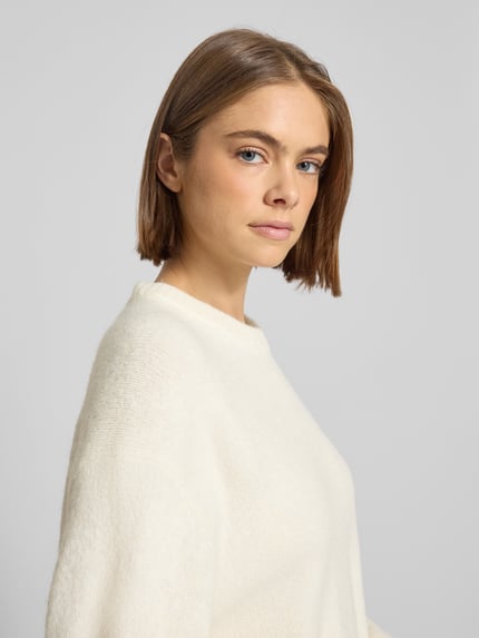 Gina Tricot Sweter z dzianiny o kroju oversized z dodatkiem lnu Złamany biały 3