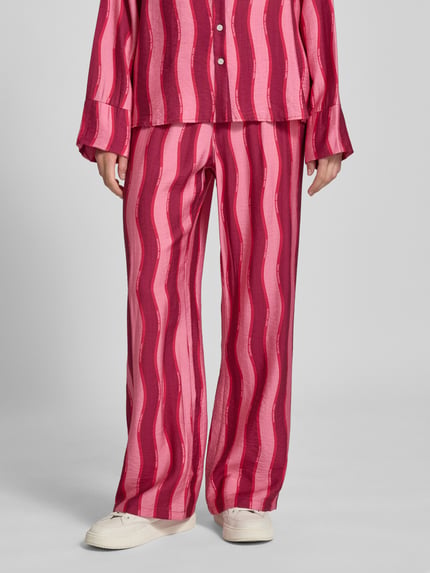 Colourful Rebel Wide Leg Stoffhose mit Label-Prints Modell 'Melody' Pink 4