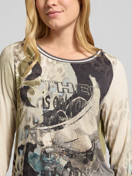 Frauenmodel trägt 3/4-Shirt mit elastischem Saumabschluss von BETTY BARCLAY, mehrfarbig, abstraktes florales Aquarell-Muster, Jersey, Nahaufnahme Oberkörper.
