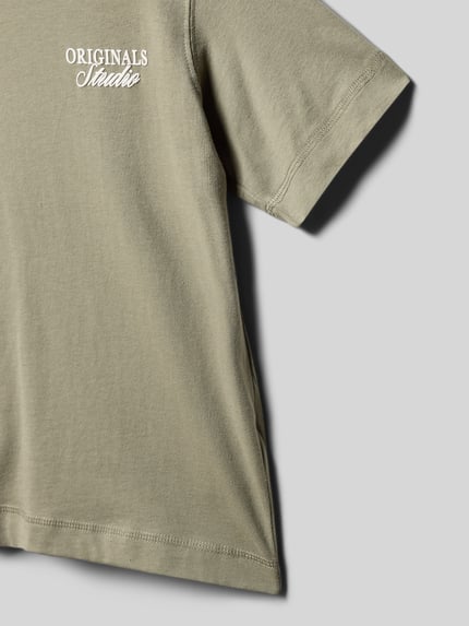 Produktfoto, Regular Fit T-Shirt mit Statement-Print Modell 'Bro' von Jack & Jones aus reine Baumwolle in Beige mit Rundhalsausschnitt, Rückenlänge bei Größe 140 50 cm.