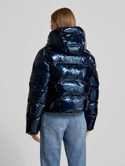 Rains Steppjacke mit Kapuze und Zweiwege-Reißverschluss Modell 'Alta' Marine 5
