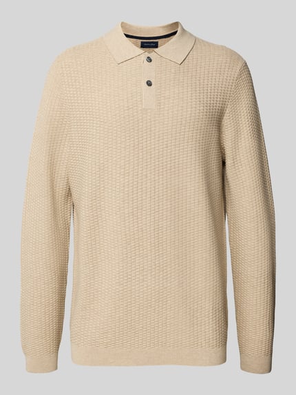 Produktfoto, Strickpullover mit Polokragen van Christian Berg Men in beige katoen, regular fit, geribbelde boorden, korte knoopsluiting.
