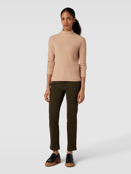 Zerres Jeans im 5-Pocket-Design Modell 'CORA' Oliv 1