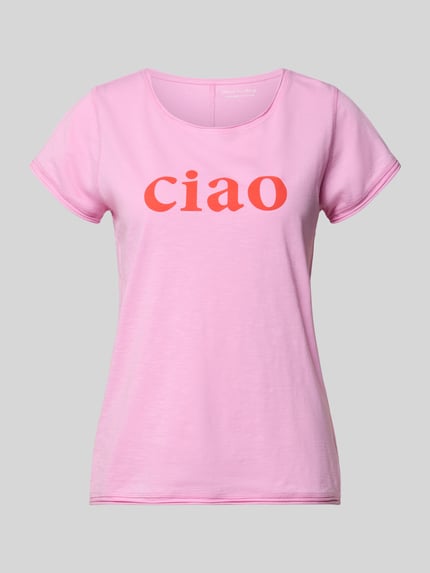 Produktfoto, T-Shirt mit Statement-Print und Rundhalsausschnitt von Christian Berg Woman, różowy damski t-shirt z bawełny, krój regular fit, nadruk z napisem, okrągły dekolt, zrolowany brzeg, długość tyłu w rozmiarze S: 60 cm