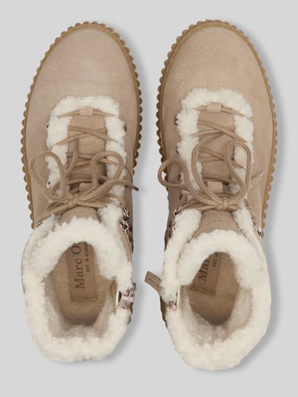 Produktfoto, Schnürstiefel aus Rindsvelours mit Plateauprofil von Marc O'Polo, jednokolorowy beż, wytłaczane logo, akcenty metalowe, zamki błyskawiczne i wiązanie, nosek okrągły, podeszwa profilowana z gumy, materiał: welurowa skóra bydlęca