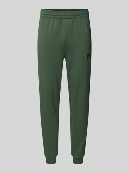 Produktfoto, Sweatpants mit Logo und elastischem Bund von EA7 Armani aus grünem Baumwoll-Elasthan-Mix, Regular-Fit, glatte Struktur.