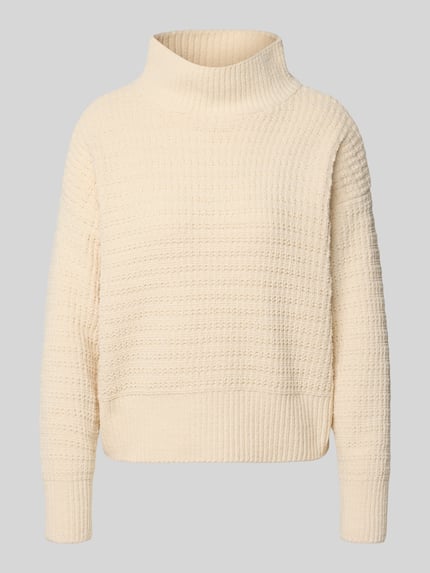 Produktfoto, Regular Fit Strickpullover mit Mock Neck Kragen Modell 'GLOBE' von Only, Optik: Unifarben, Materialverarbeitung: Strick, langarm, gerippte Abschlüsse, cremefarben